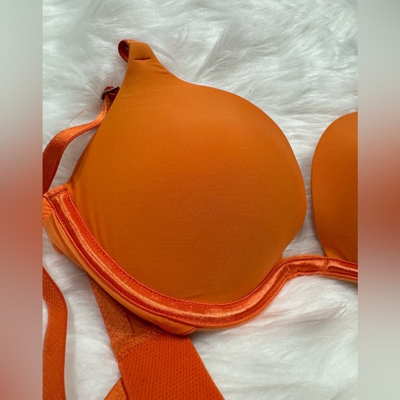 Very Sexy Victorias Secret Push up Bra and Pantie - Picture 3 of 12